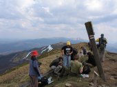 Na pooninie Caryskiej - 1297m n.p.m. W tle Tarnica i Bukowe Berdo - kliknij by zobaczy powikszenie